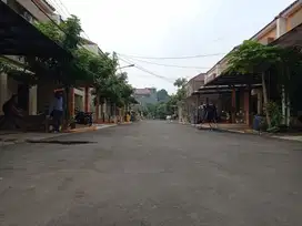 rumah townhouse mewah cash Bekasi dekat tol Jakarta Cibubur