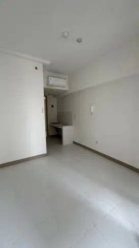 Disewakan Apartemen Studio Kosongan AC Baru Tokyo PIK 2