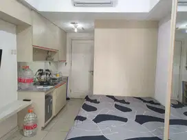 di Sewakan Studio 21m apartemen green lake tower 1 / SLR