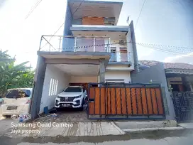 rumah 3lantai di jatimekar kodau LT.94m SHM garasi 2mobil