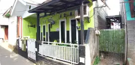 Rumah siap huni di jatiwarna bekasi LT.66m SHM akses msk motor