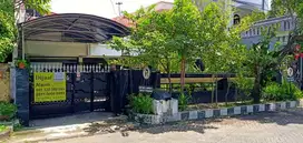 Rumah di Manyar Rejo