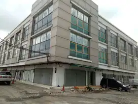 Disewakan Ruko Diamond Green Park View Murah Rapi Siap Pakai Posisi Ho