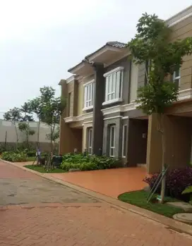 Rumah di jual cluster karelia paramount,  siap huni