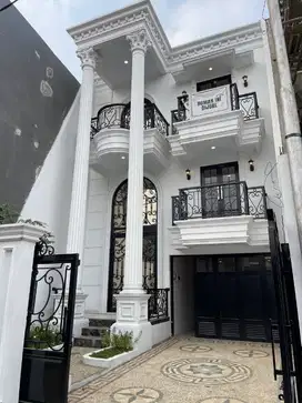 RUMAH DIJUAL DI JAGAKARSA SIAP HUNI DEKAT CILANDAK LOKASI TERDEPAN