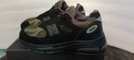 Sepatu NB 991 kolep stone Island