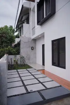 Rumah DESAIN MODERN BARU di Arcamanik Bandung SIAP HUNI dijual