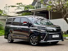 Toyota Voxy 2.0 AT Hitam 2018. MPV Slidingdoor Nyaman