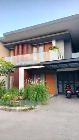 Jual Rumah MEWAH Lingkungan Nyaman dekat Tol BuahBatu Buah Batu