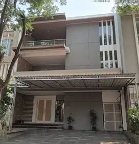 Luxurious, Cool and Nice House in Lippo Cikarang