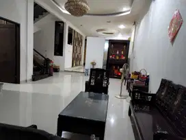 Villa di Komplek River Valley ( Jalan Laboratorium / Belakang TVRI )