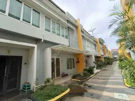 Villa Komplek Platinum Garden ( Double Dekker )