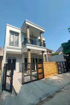 Brand New Dijual Rumah Cantik Siap Huni Kencana Loka Sekt12.3 Bsd
