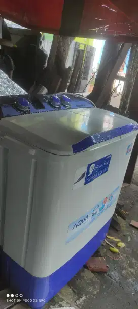 Mesin cuci aqua dua tabung mulus