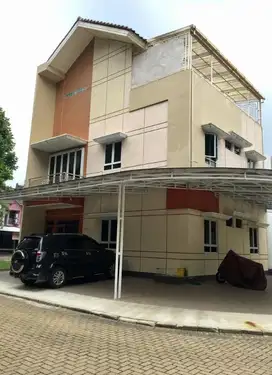 Dijual rumah kost studento bsd city. hook bangunan mandiri.