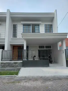 EMA316 Dijual Rumah Baru gress Mewah, Premium Strategis Cakep di Araya