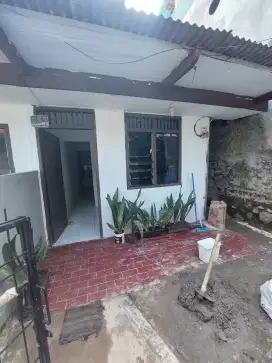 Rumah disewakan 30 meter ke Jln. Ciputat Raya Pondok Pinang
