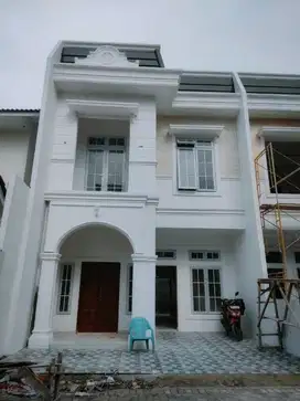 HOUSE NEAR PRIME ONE SCHOOL MEDAN SIAP HUNI