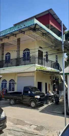 Dijual Murah Rumah Beserta Mobil Dan Usaha Di Tiban Batam.
