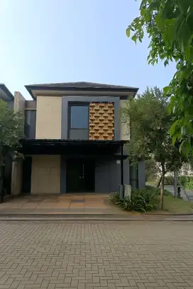 DI JUAL RUMAH HOEK 2 LANTAI Di  BSD