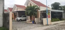 Di jual no 1  depan hadap Timur dekat RS Oen