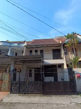 Rumah 2 1/4 lt di jakarta barat