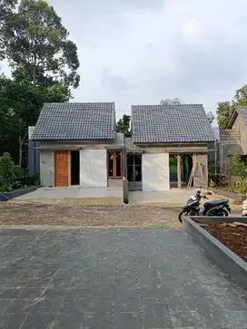 JUAL RUMAH CLUSTER DI LINGKUNGAN KAMPUS UNNES NYAMAN DAN ASRI