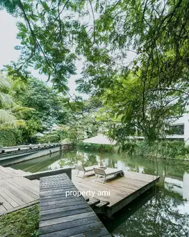 jual rumah asri teduh bebas banjir di jatipadang, Jakarta Selatan