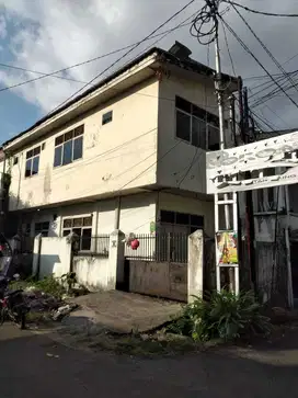 Jual Murah Rmh 2 Lantai di Jl. Mangga, Losari, 84/66  Kmr 2 WC 3  SHM