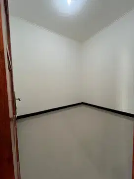 dijual cepat rumah bagus di taman harapan baru harapan indah Bekasi