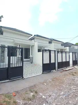 Rumah 1 lantai siap huni dalam komplek Kav IIP kalimulya depok