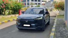 Honda hrv se sensing 2023 hitam