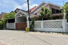Dijual Rumah Cantik Semi FurnishedKomplek Perumnas, Gayungan