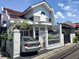 Rumah 2 Lantai Siap Huni di Cijantung Jakarta Timur