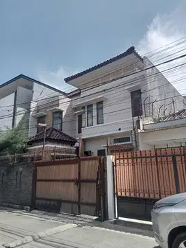 Di jual rumah murah 2 lantai lokasi strategis di andir