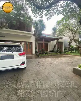 Disewakan Rumah Mewah Di Area Kebayoran Baru Jakarta Selatan STD142