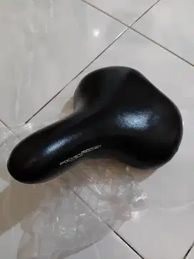 jok sepeda asli masih apik 100%