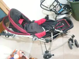 Stroller bayi bekas