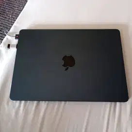 MacBook Air M2 Midnight 13.6” 2022 | 16GB/256GB | iBox
