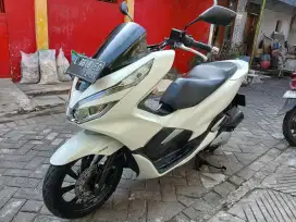 Jual pcx ABS 2020 km 28 rb istimewa orsinil cat samsat manyar
