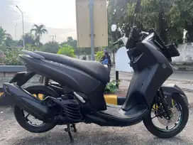 Yamaha Lexi 2019 hitam doff