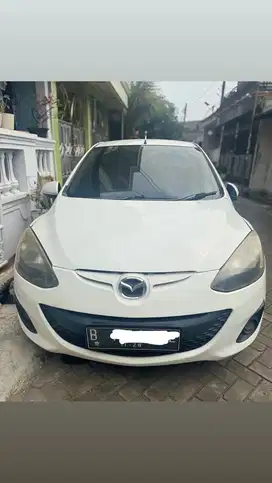 Mazda 2 2010 Bensin