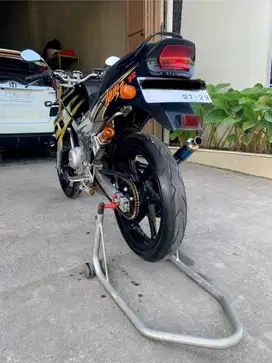 Ninja R tahun 2004