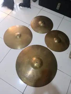 1 set cymbal Nebulae