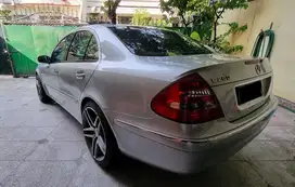 Mercedes-Benz E260 2007 Bensin