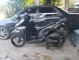 Vario 125 tahun 2013 kzr