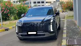 Km12rb hyundai palisade signature diesel 2023 hitam interior merah