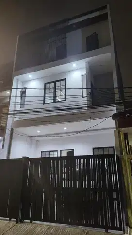 Jual Rumah Siap Huni 3 Lantai Murmer Kelapa Gading