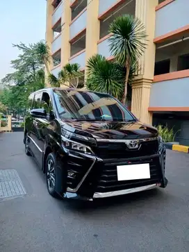Toyota VOXY 2.0 2019 Hitam Mulus Full Original Jarang Pakai