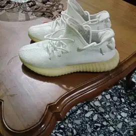Adidas yeezy original, warna putih